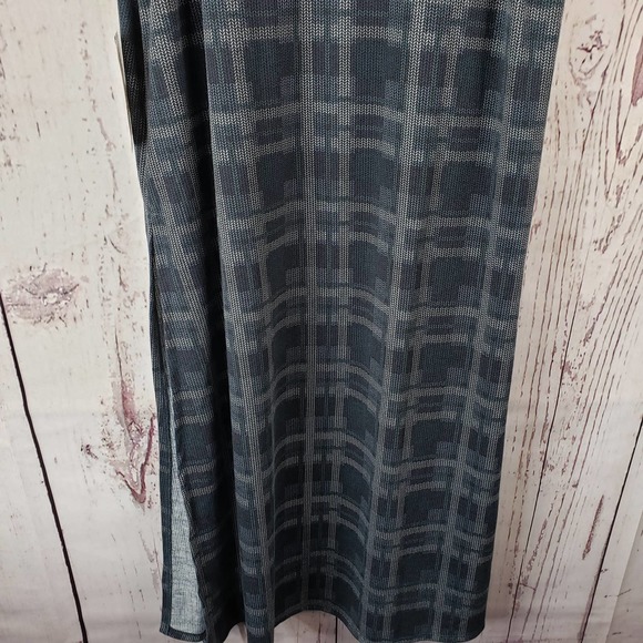 LulaRoe Joy Vest Womens Size XS Plaid Sleeveless Open Front Long Black NWT - Picture 5 of 6